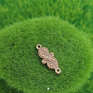 Gold Tone Ornate Connector Charm‎ P313